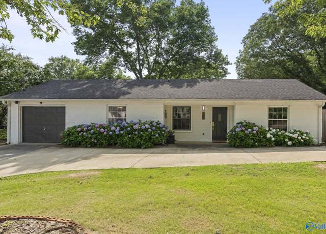 Property at 880 Browns Ferry Rd, Madison, AL 35758, 3 beds, 2 baths