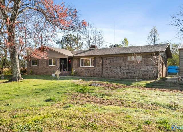 Property at 5815 Georgia Mountain Rd, Guntersville, AL 35976, 4 beds, 3 baths