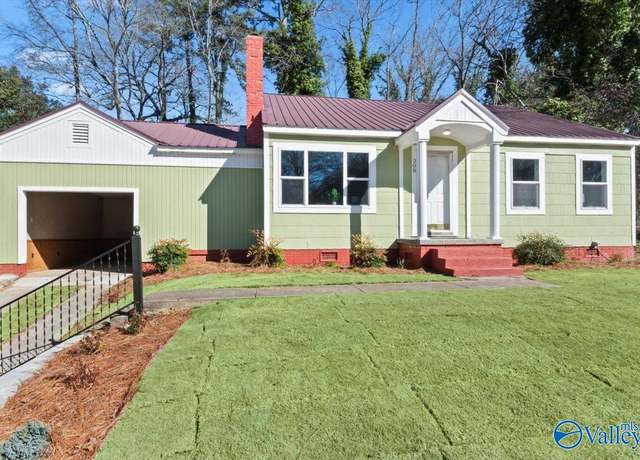 Property at 208 Highland Ave, Attalla, AL 35954, 4 beds, 2 baths