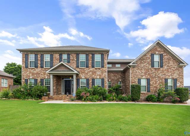 Property at 4513 Stone Park Cir, Owens Cross Roads, AL 35763, 5 beds, 3.5 baths