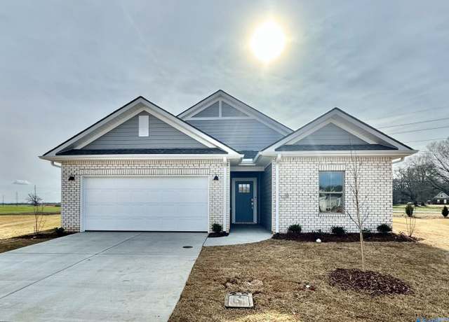 Property at 7203 Hampton Mill Dr, Owens Cross Roads, AL 35763, 4 beds, 3 baths