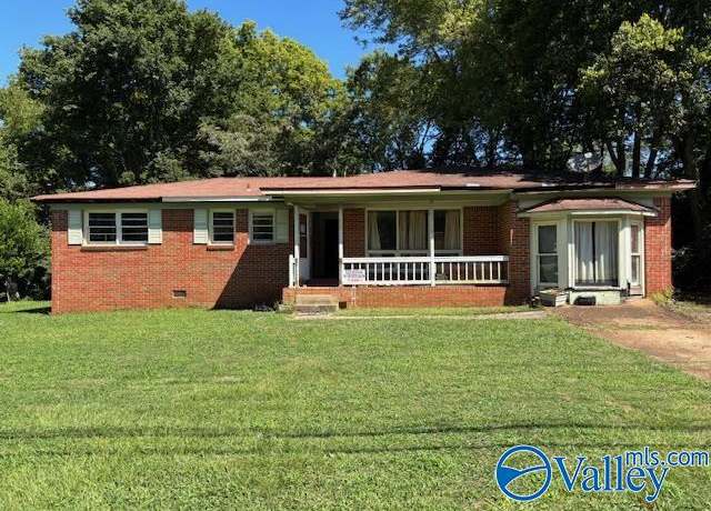 Property at 2614 Sparkman Dr NW, Huntsville, AL 35810, 2 beds, 1 bath