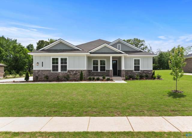 Property at 304 Merrydale Dr, Huntsville, AL 35811, 4 beds, 3 baths