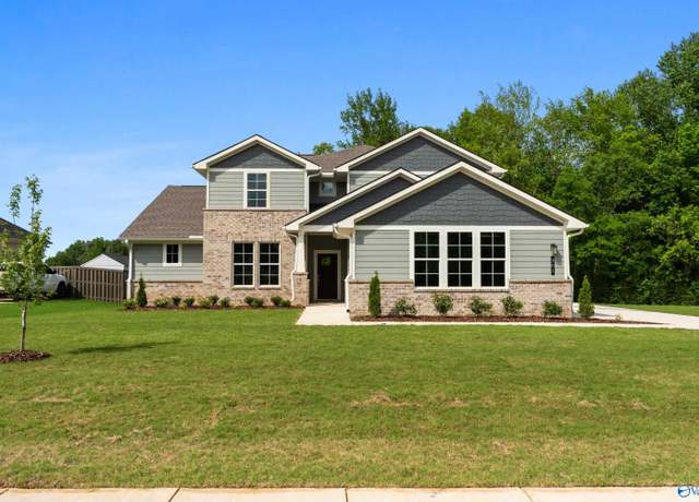 Property at 301 Merrydale Dr, Huntsville, AL 35811, 4 beds, 3.5 baths