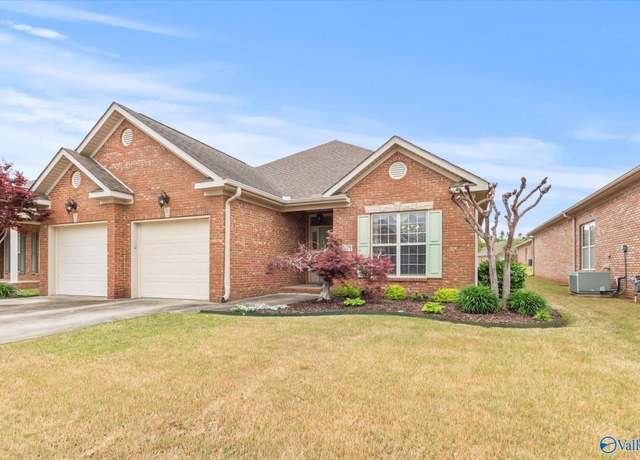 Property at 2503 Aldingham Dr SW, Decatur, AL 35603, 3 beds, 2 baths