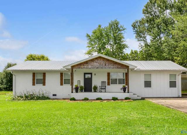 Property at 45 Jack Floyd St, Boaz, AL 35956, 4 beds, 2 baths