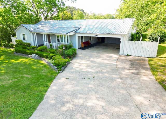 Property at 641 Guntersville Rd, Arab, AL 35016, 3 beds, 2 baths