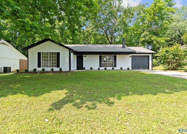Property at 1009 Club View Dr NW, Huntsville, AL 35816, 3 beds, 2 baths