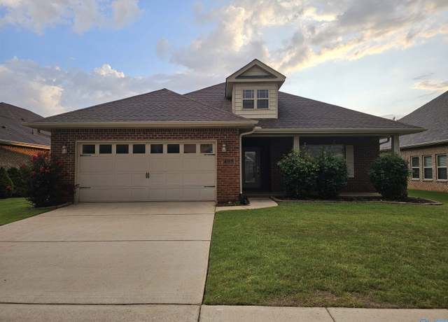 Property at 409 Mossyleaf Dr SW, Huntsville, AL 35824, 3 beds, 2.5 baths