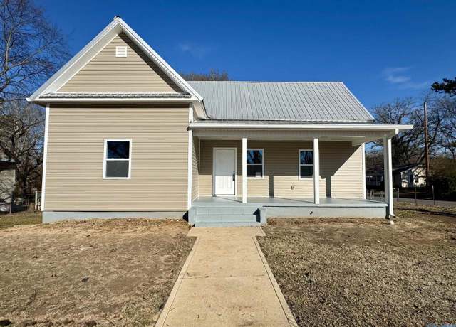 Property at 1403 Hill Ave, Gadsden, AL 35901, 3 beds, 1.5 baths