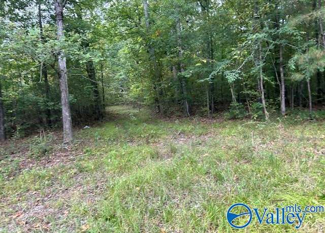 Property at 404 Runyan Rd, Gadsden, AL 35901