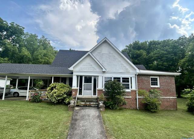 Property at 208 County Road 81, Fort Payne, AL 35967, 2 beds, 1 bath
