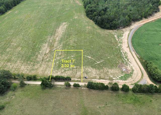 Property at 7 Holland Rd, Athens, AL 35614