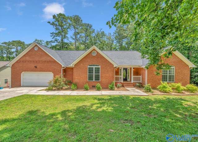 Property at 78 Bob Cir, Scottsboro, AL 35769, 3 beds, 2 baths