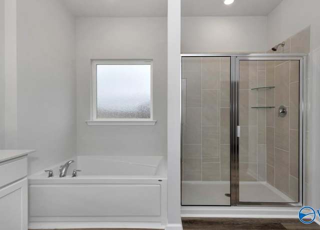 Property at 22249 Westminster Dr, Athens, AL 35613, 4 beds, 3 baths