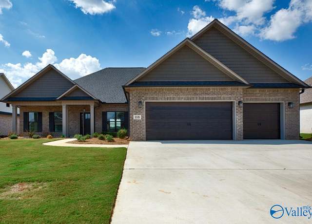 Property at 133 Pat Cain Dr, New Market, AL 35761, 4 beds, 2 baths