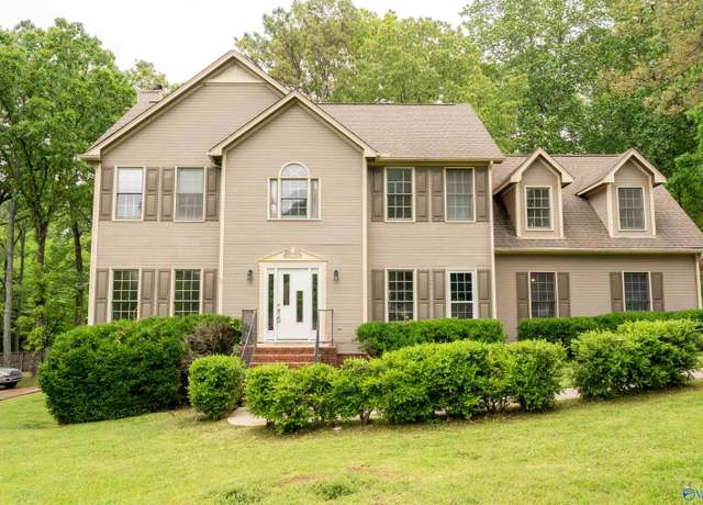 Property at 433 Eastview Dr, Madison, AL 35758, 4 beds, 2.5 baths