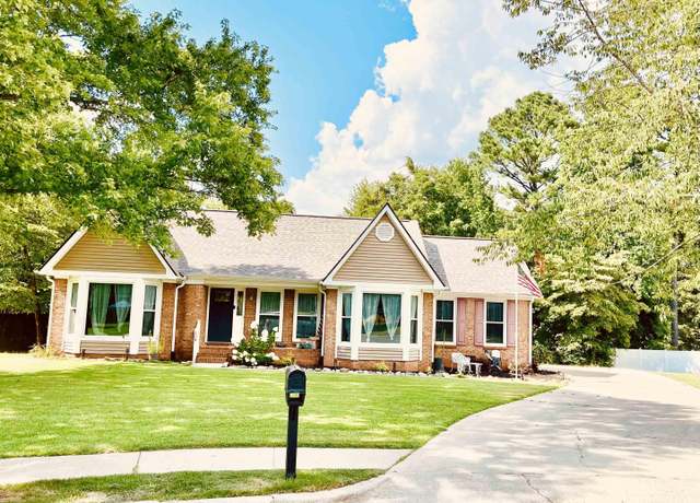 Property at 104 Onyx Ct, Huntsville, AL 35810, 3 beds, 2 baths