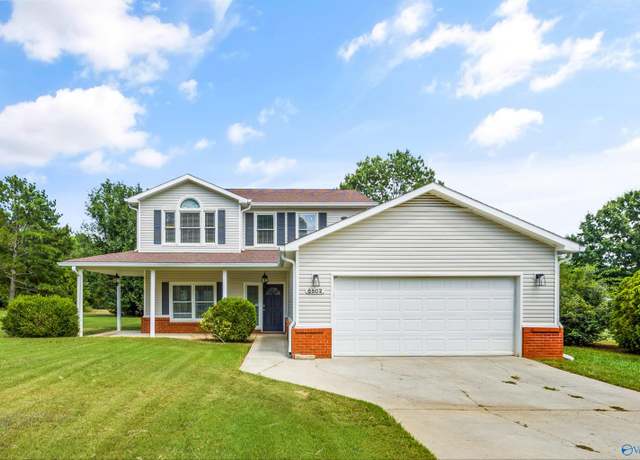 Property at 6502 Sparkling Dew Ln NW, Huntsville, AL 35810, 4 beds, 2.5 baths