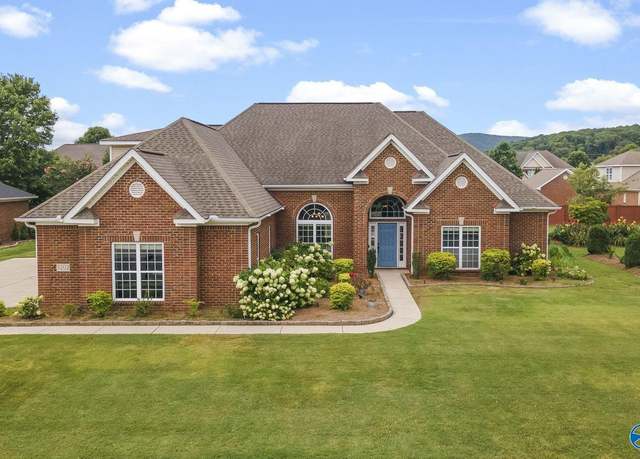 Property at 3202 Sandstone St SE, Owens Cross Roads, AL 35763, 5 beds, 4.5 baths