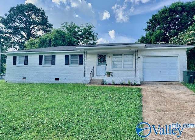 Property at 6300 Matic Rd NW, Huntsville, AL 35810, 4 beds, 2 baths
