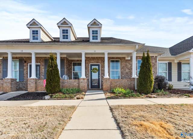 Property at 11 Atherton Cir SW, Huntsville, AL 35824, 3 beds, 2.5 baths