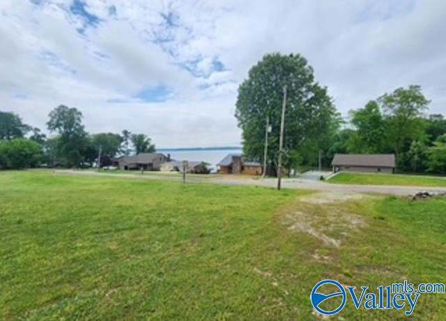 Property at 14652 Dogwood Cir, Athens, AL 35611