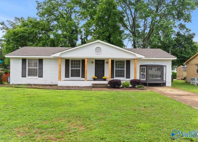 Property at 4021 Knollbrook Dr NW, Huntsville, AL 35810, 3 beds, 1.5 baths