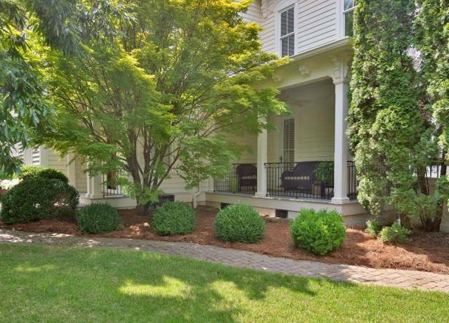 Property at 6 Hope St NW, Huntsville, AL 35806, 3 beds, 3.5 baths
