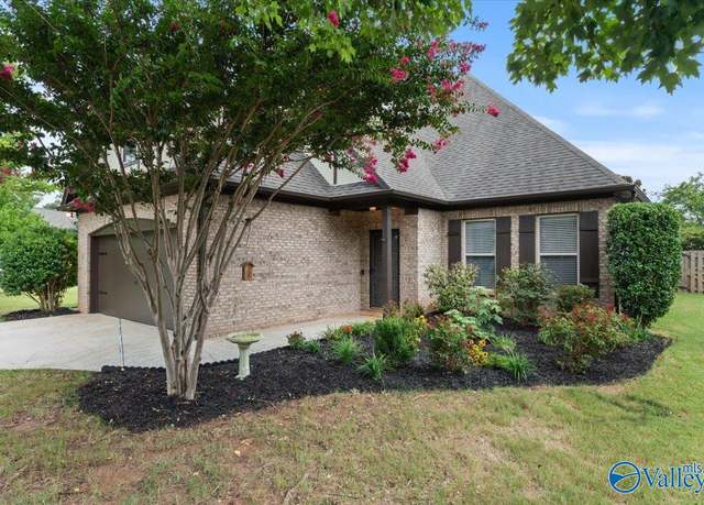 Property at 20 Maple Grove Blvd SW, Huntsville, AL 35824, 3 beds, 2 baths