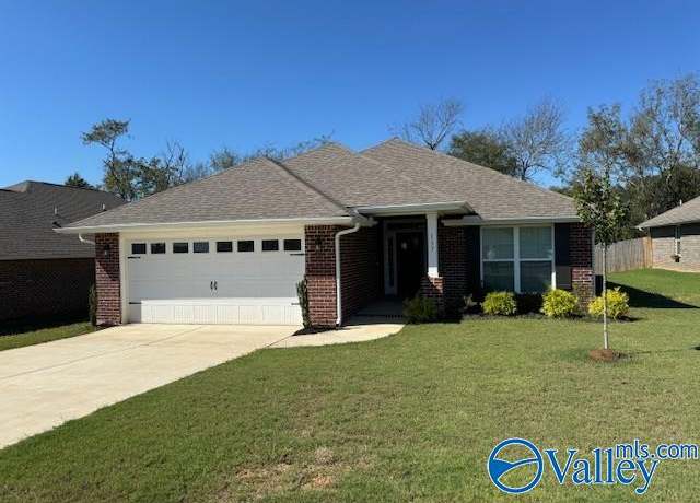 Property at 137 Bingham Way, New Market, AL 35761, 4 beds, 2 baths