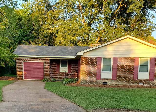 Property at 507 S Kyle St, Scottsboro, AL 35768, 3 beds, 2 baths