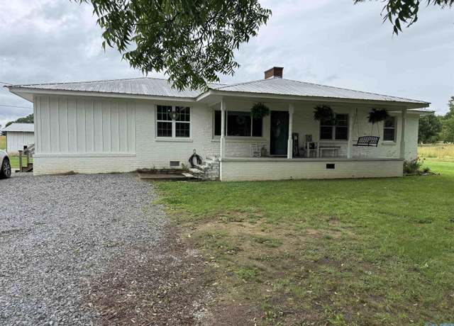 Property at 6464 Cox Gap Rd, Boaz, AL 35956, 4 beds, 2 baths
