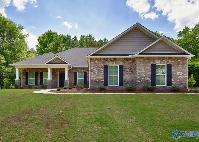 Property at 226 Lyndon Cove Rd, Huntsville, AL 35811, 4 beds, 3 baths