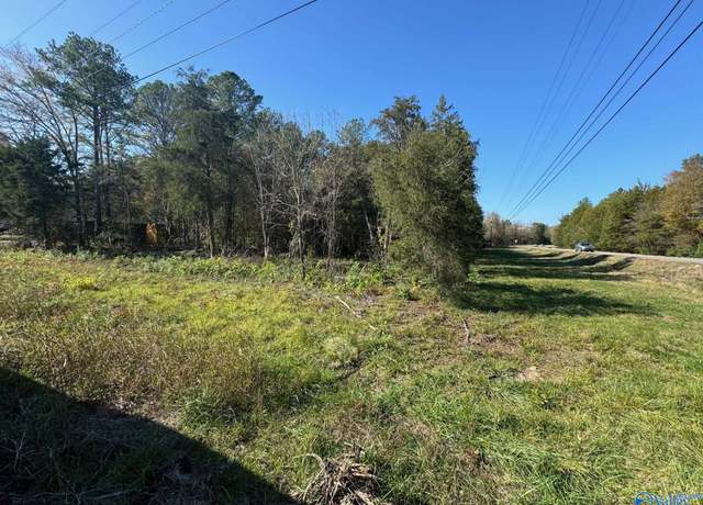 Property at 4 Cedar St, Attalla, AL 35954
