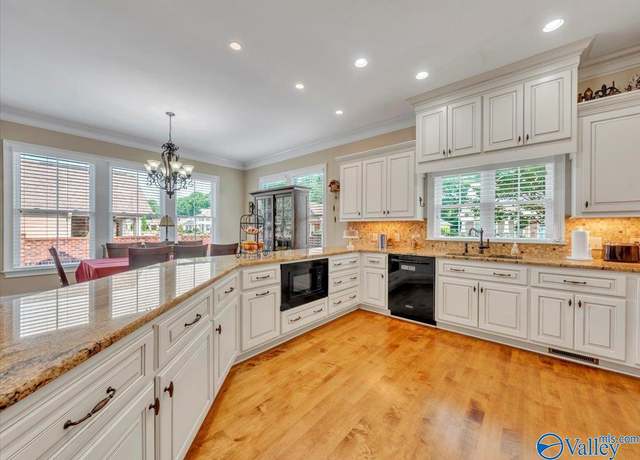 Property at 6403 NW Dunnavant Pl, Huntsville, AL 35806, 5 beds, 5.5 baths