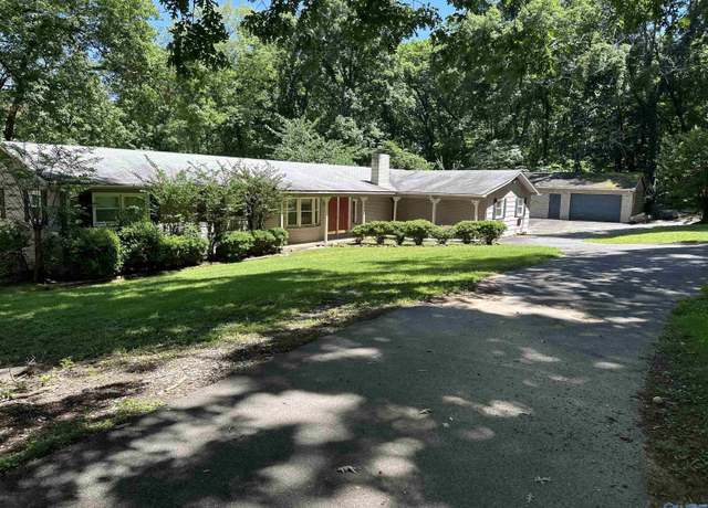 Property at 3708 Montclair Rd SW, Decatur, AL 35603, 5 beds, 2 baths