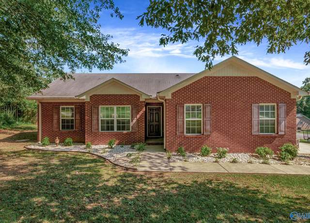 Property at 120 Mikaelas Way, Huntsville, AL 35811, 3 beds, 2 baths