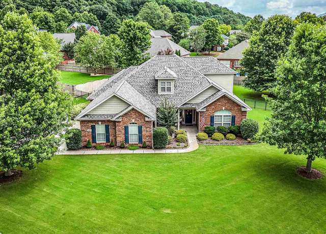 Property at 2811 Callodon Pl, Owens Cross Roads, AL 35763, 4 beds, 3.5 baths