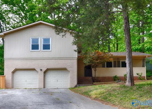 Property at 11311 Mountaincrest Dr, Huntsville, AL 35803, 4 beds, 2.5 baths