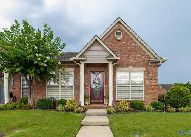 Property at 2501 Norwood Dr SW, Decatur, AL 35603, 3 beds, 2 baths