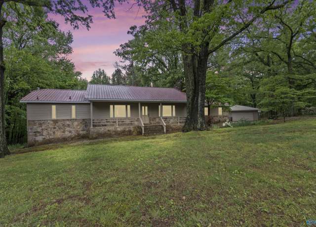Property at 102 Peyton Cir, Gurley, AL 35748, 3 beds, 3 baths