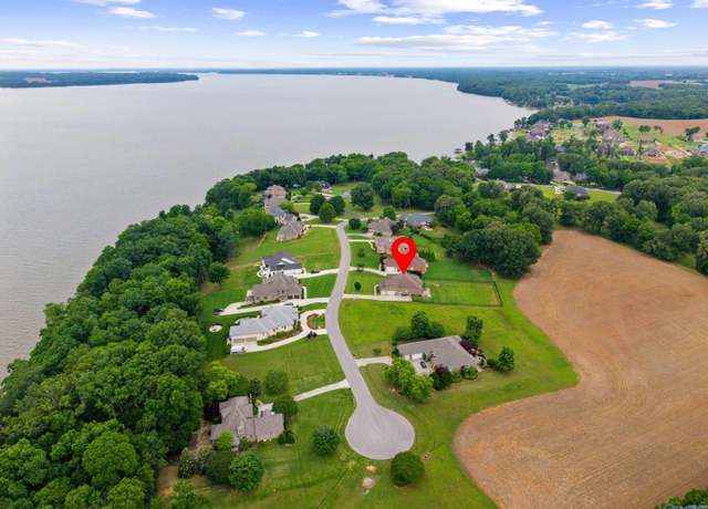 Property at 12872 Saint Andrew Dr, Athens, AL 35611, 6 beds, 4 baths