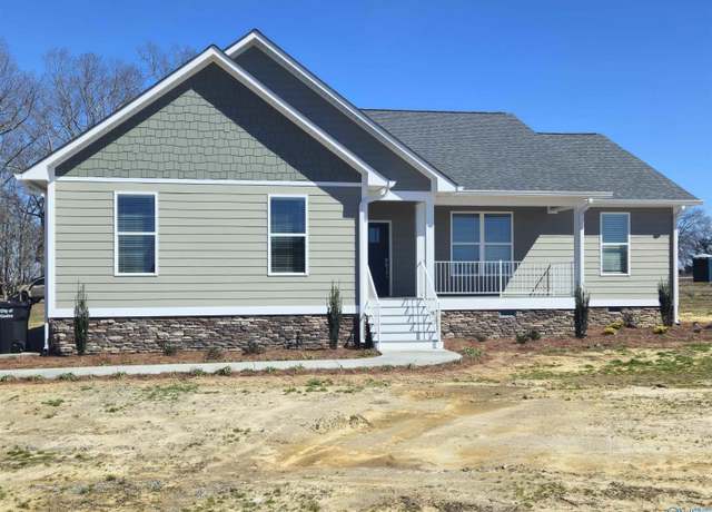 Property at 2495 Big Nose Dr, Centre, AL 35960, 3 beds, 2 baths