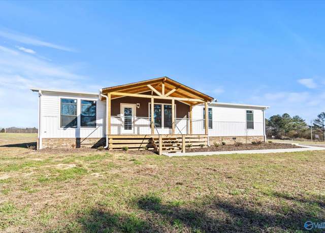 Property at 48 County Road 732, Ider, AL 35981, 3 beds, 2 baths