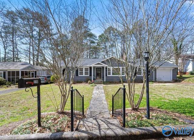 Property at 220 Riley St, Gadsden, AL 35901, 3 beds, 1 bath