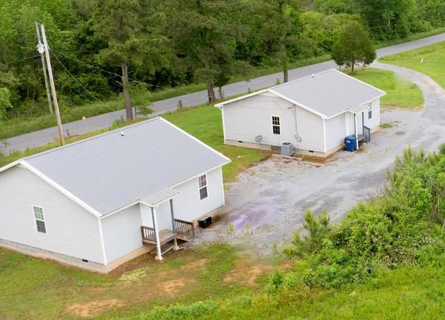 Property at 6170 County Road 121, Fort Payne, AL 35967, 4 beds, 2 baths