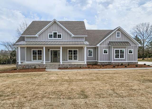 Property at 254 Deer Run Cir, Rogersville, AL 35652, 3 beds, 2 baths