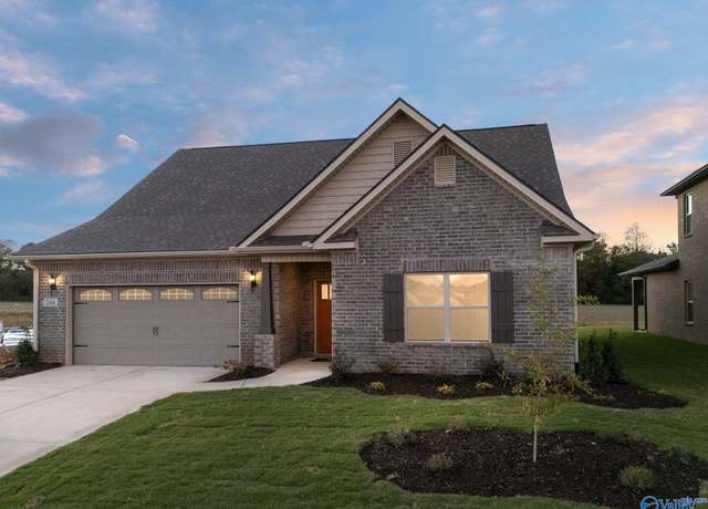 Property at 132 Ranna Dr, Huntsville, AL 35811, 4 beds, 3 baths
