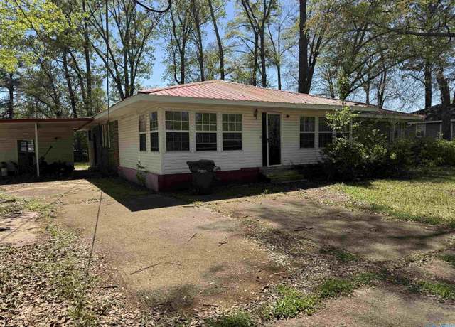 Property at 412 Paxton Ave, Glencoe, AL 35905, 4 beds, 1.5 baths